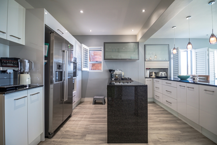 3 Bedroom Property for Sale in Summerstrand Eastern Cape